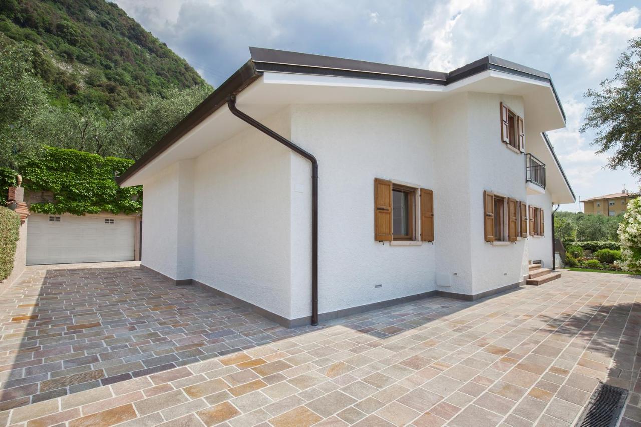Villa Fani-Wellness & Relax Malcesine Bagian luar foto
